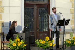 210 Koncert pod lipo Foto atelje Postojna